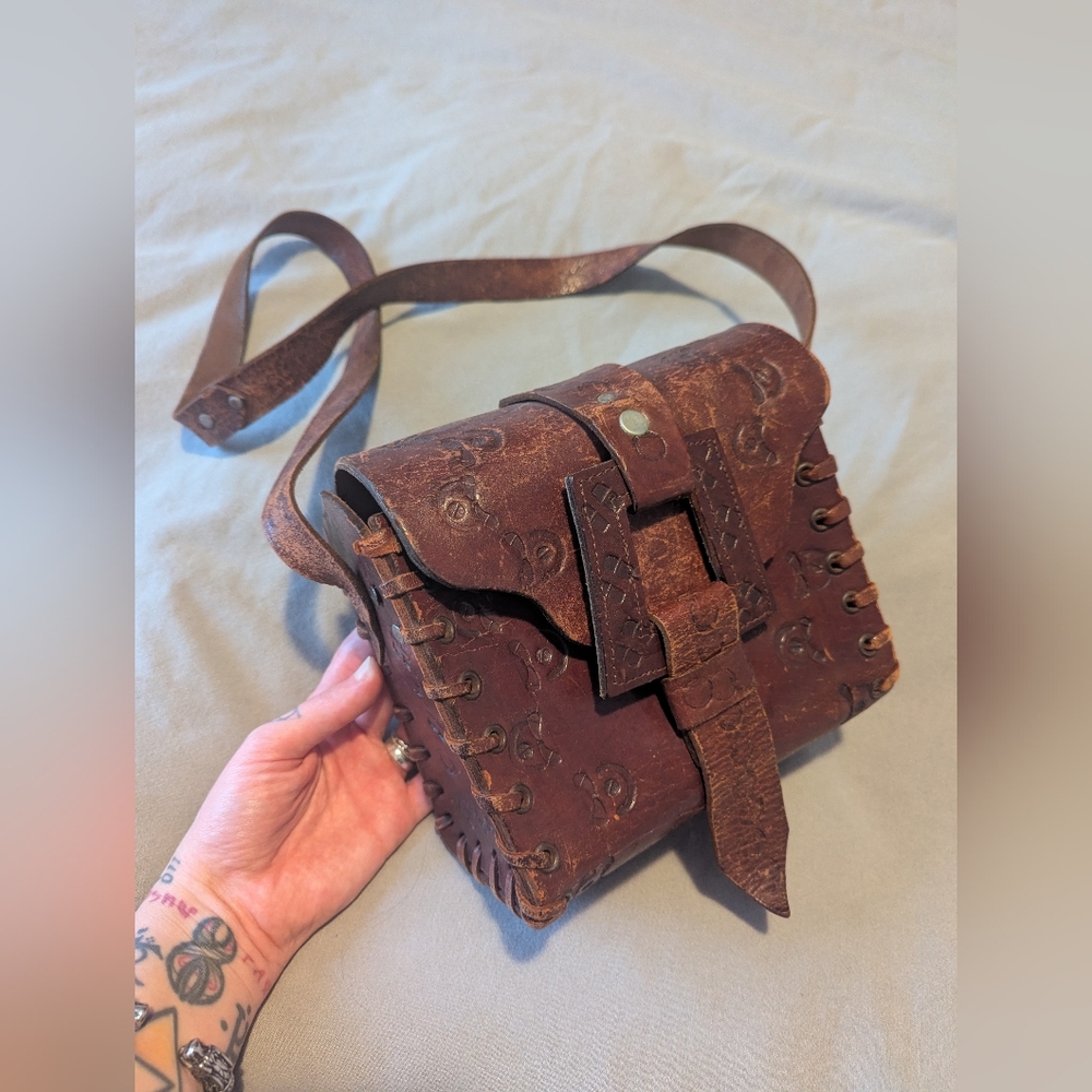 Beautiful Genuine Leather Medieval Vintage Purse